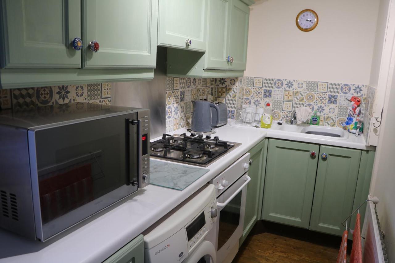 Appartamento Flat 1 - The Old Mill - Bowbridge Lock - Stroud Stroud  Esterno foto